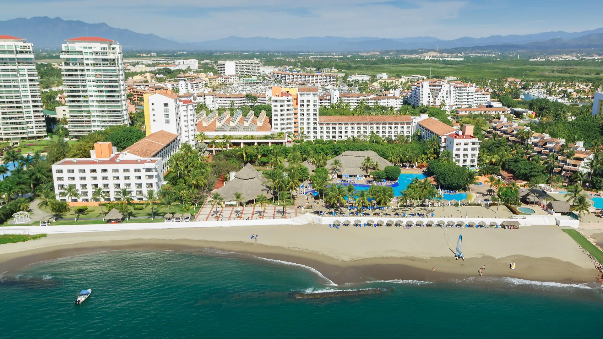 Melia Puerto Vallarta 4*,